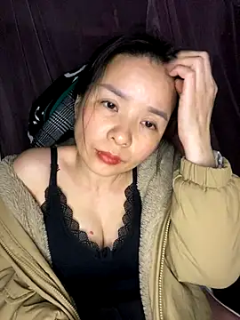 Listen-ly online show from January 6, 6:00 pm