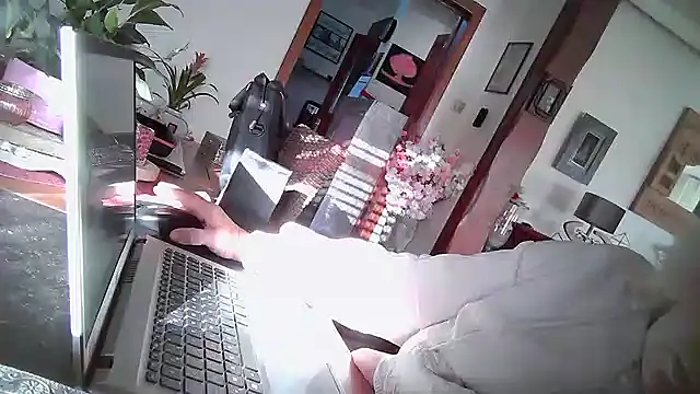 Bouddha-Angel online show from November 17, 8:48 am