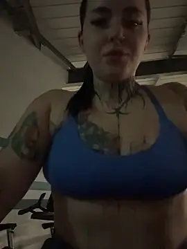 lucycoxxoxo online show from May 16, 1:52 am