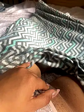 Techi0525 online show from November 18, 8:21 pm