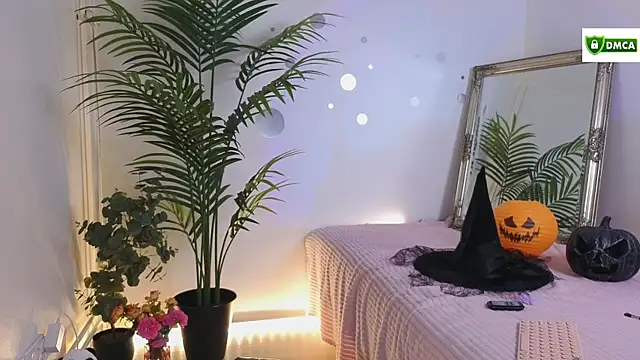 cute cake online show from October 31, 7:07 pm