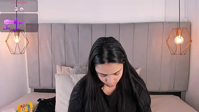 Pamela occoner  online show from December 15, 7:41 pm