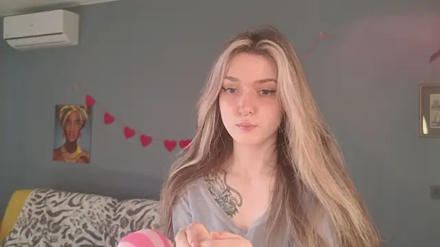 BellaSink online show from March 28, 8:36 am