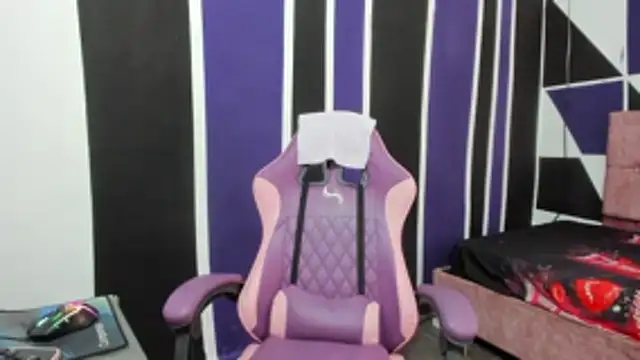 scarleth18 online show from December 15, 7:19 pm