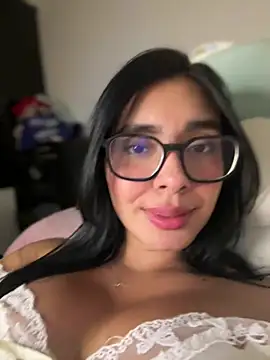 MiaSofia   online show from April 9, 6:19 am