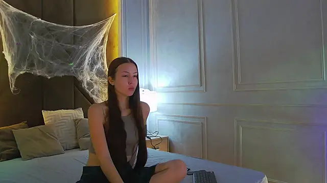 ReginaNyx online show from November 1, 4:38 am