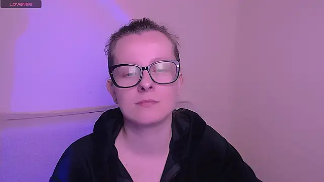 AllaLeomz online show from November 12, 8:12 am