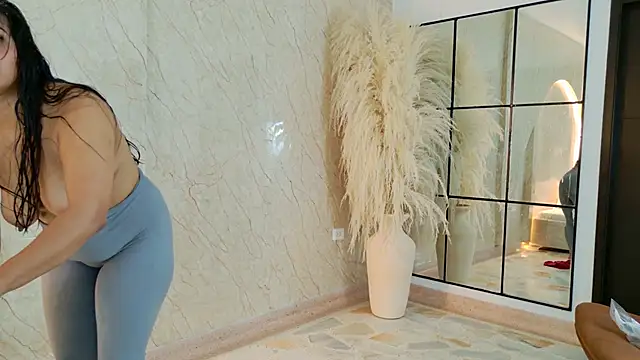 Antonella Russo1 online show from April 16, 9:39 pm