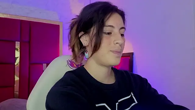 moon winy online show from February 17, 11:42 am