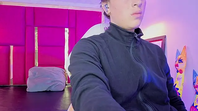 moon winy online show from March 21, 11:48 am