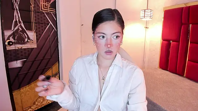 moon winy online show from November 20, 12:17 pm