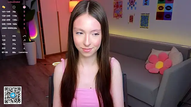 Yasmin Kass online show from March 27, 6:48 am