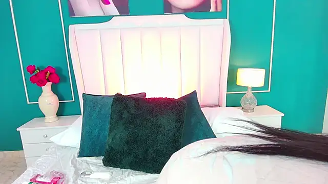 EmmaCourth online show from November 22, 8:22 pm