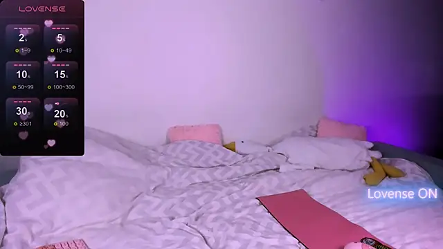 3 Cara Delfie 4 online show from December 15, 12:49 am