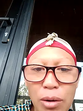 nui-show online show from October 18, 4:48 am