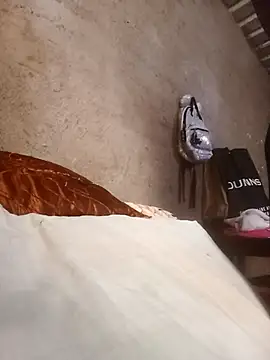 Bretbooty23 online show from October 31, 9:46 am