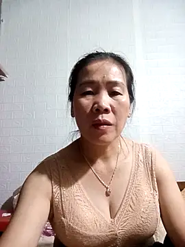 tabby-cat11 online show from November 8, 4:45 pm