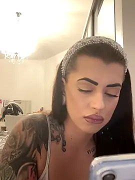 Barbie 1312 online show from November 19, 3:23 pm