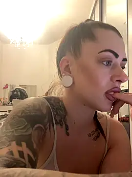 Barbie 1312 online show from November 12, 4:05 pm