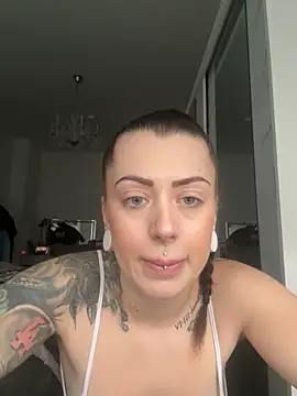 Barbie 1312 online show from October 31, 1:15 pm