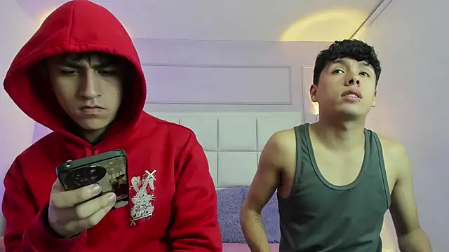 hoot booys  online show from March 18, 7:41 pm