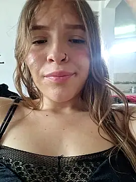 bambiluly online show from November 23, 3:25 pm