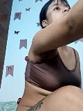 petite coral online show from January 9, 4:17 am