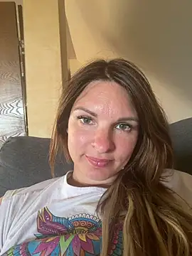 kinkysarahx online show from May 14, 4:24 pm