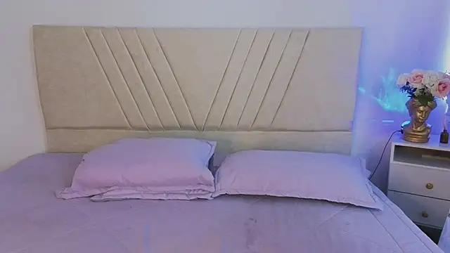 GabbieHill online show from November 18, 9:16 pm