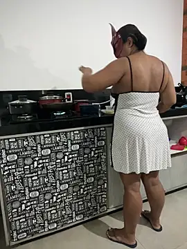 NatashaAzura online show from December 2, 4:09 pm