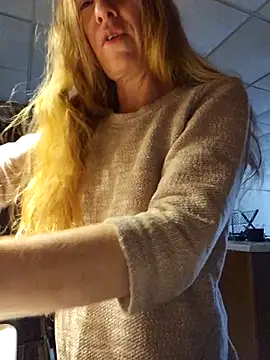 embershines online show from February 26, 6:29 pm