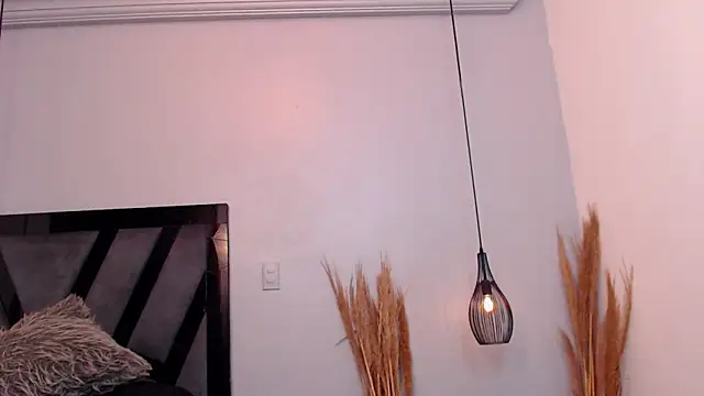 Amelia Brixton online show from October 24, 5:58 am