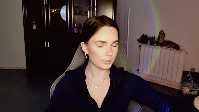 May Bloom online show from January 7, 9:23 am