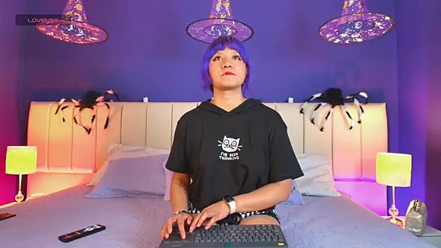 LuanEter online show from November 3, 1:04 pm