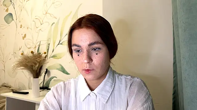 LunaAfrodita online show from October 28, 5:30 pm