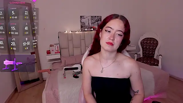 Amaraa couper1 online show from February 26, 3:49 am