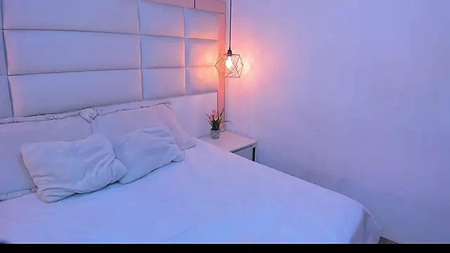 Sofia clk online show from April 15, 3:29 am