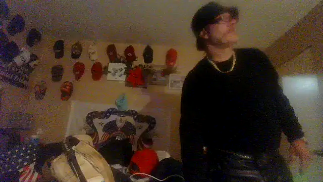 bigdaddyrooster online show from May 4, 5:44 am