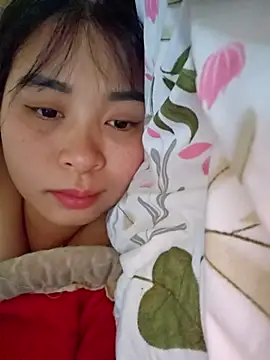 Squirrel-Pear online show from November 28, 12:02 am