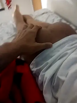 Casal em chamas online show from October 30, 11:55 am