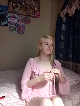 chocolatestrawberrydips online show from April 13, 5:52 am