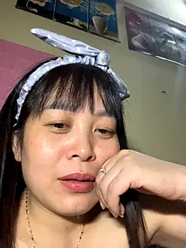 Snapshot of Butterfly_kee chatting on October 19, 3:36 pm Butterfly kee online show from October 19, 3:36 pm