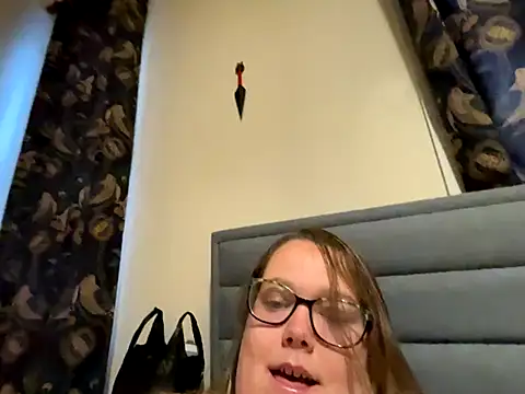 Scarletcum22 online show from November 4, 7:57 am