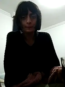 Snapshot of sophiasleepy1 chatting on October 23, 2:28 am sophiasleepy1 online show from October 23, 2:28 am