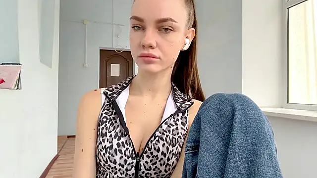 xoxo Rachel online show from October 22, 10:09 am