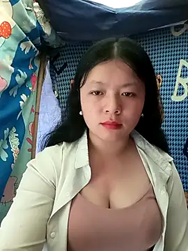 lisa-bae00 online show from March 10, 3:21 am