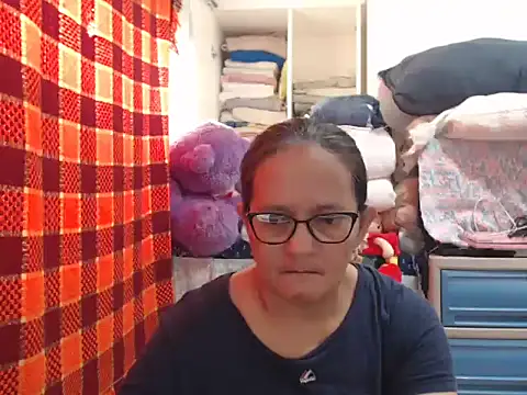 Kinkybela2025 online show from November 28, 11:19 pm