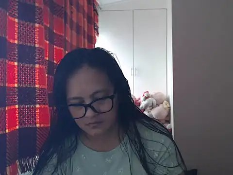 Kinkybela2025 online show from April 15, 12:44 am