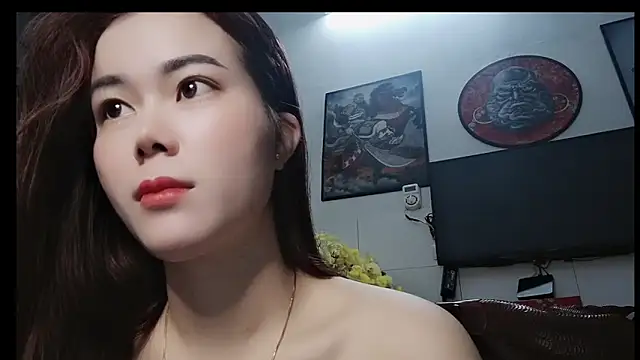 Family-Lovee online show from February 25, 7:45 pm