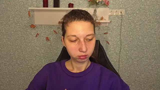 CuteEllii online show from November 22, 5:10 am